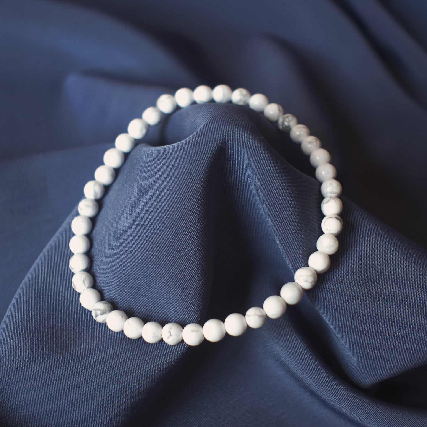 Pulsera Howlita 4mm