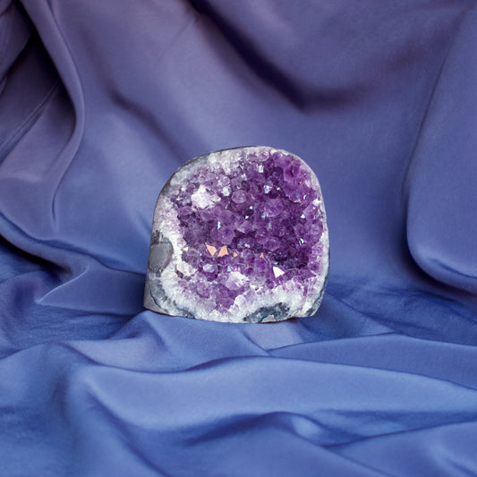 Geoda de Amatista Grande: calma y conexión espiritual